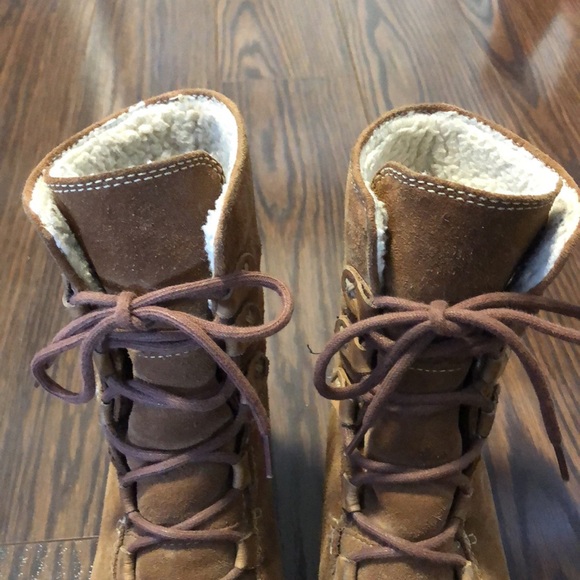 Sherpa lined Women’s Winter Boots - Picture 6 of 10